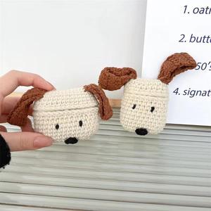Coque de protection intégrale en coton avec motif de chien de dessin animé à longues oreilles pour écouteurs Apple AirPods Pro 3, collection Automne Hiver - Product Image 1