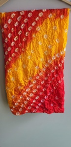 Bandhani Dupatta con borde de hoja de espejo dorado Ropa festiva étnica - Product Image 2