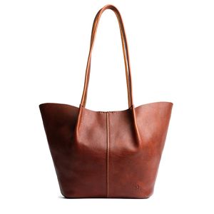 Sac à main en cuir pour femmes, design élégant - Product Image 1