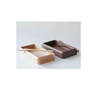 กล่องใส่เนยไม้มีสไตล์พร้อมมีดและกล่องเก็บจานใส่เนยสำหรับชิ้นไม้ธรรมชาติสี - Product Image 1