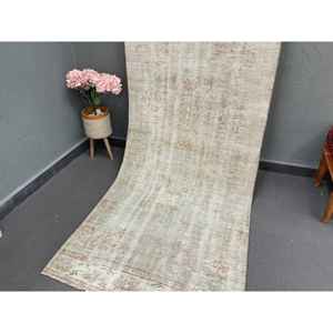 Alfombra de 3.3x9.1 pies, Alfombra Turca Vintage, Alfombra con Estampado Animal en Gris Marrón - Product Image 2