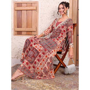 DEEBACO Ensemble coordonné indo-occidental pour femme, comprenant un Kurti en poly-georgette à dentelle florale longueur cheville, un crop top et une Sharara - Product Image 1