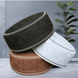 Chapeau Kufi Afghan brodé en gros-Casquette musulmane en coton polyester pour Namaz et vêtements traditionnels islamiques modestes pour hommes - Product Image 6