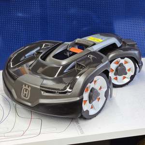 Mini cortacésped robótico inteligente con función de 4 tiempos, Robot recortador de jardín impermeable remoto automático a la venta - Product Image 6