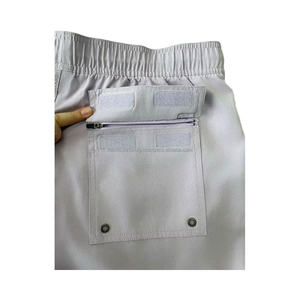 Shorts de bain légers et élégants pour hommes, séchage rapide, taille élastique confortable, pour la plage et le surf, avec poche et logo personnalisé, couleur unie - Product Image 3