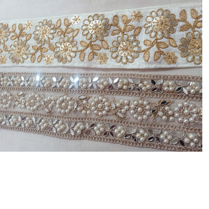 Lacets sur mesure brodés avec miroir perlé et pailleté et à motifs floraux idéaux pour les créateurs de costumes pour la revente - Product Image 1