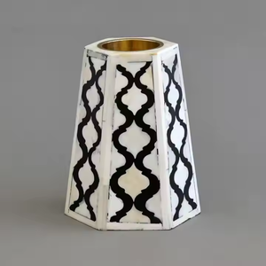 Porte-bougie en os artisanal élégant Accent de décoration pour la maison fabriqué par Crescent Crafts - Product Image 3