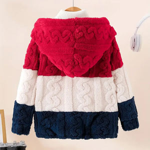 Veste de sport de plein air pour garçon avec logo à capuche Vente en gros Manteau au design simple Veste imperméable adaptée à l'enfant - Product Image 1