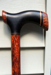 Bastón de madera ajustable a menudo con múltiples nudos, bastón de madera fuerte para ancianos por Standard International - Product Image 3