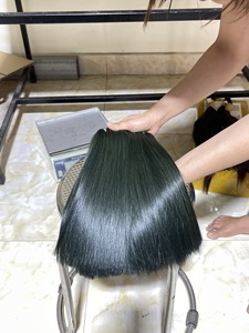 ผมแท้เกรด 12A คุณภาพสูงแบบดับเบิ้ลดรอน  จัดเรียงเกล็ดผม  แบบเป็นมัด  สำหรับขายส่ง  ผู้จำหน่ายต่อผมแท้ - Product Image 3