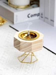 Quemador de incienso de madera con pedestal alto y forma de cono, con copa de latón, soporte geométrico moderno para aromaterapia de escritorio, decoración zen para el hogar - Product Image 3