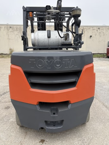 Offre exclusive aux enchères pour chariots élévateurs à pneus coussinés 8FGC70U 2019, capacité de maintien de 15 500 lb - Product Image 2