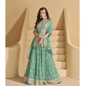 Costume Salwar Kameez pakistanais traditionnel super élégant avec un design élégant disponible à des prix raisonnables depuis l'Inde - Product Image 1