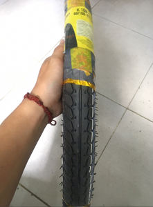 Haute qualité 70/90-17 80/90 Boîtier de pneu de moto Nouvelles pièces de rechange en caoutchouc du fabricant de pneus basé au Vietnam - Product Image 2