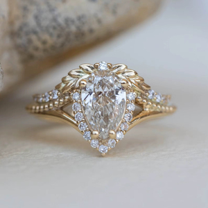 Bague Art Déco en Diamant de Forme Poire Cultivé en Laboratoire, Or Massif 14K, Style Antique Romantique, Halo de Diamants pour Votre Jour Spécial, Cadeau - Product Image 1