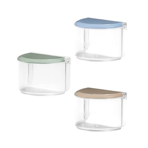 Semicircular transparent plastic <b>salt</b> <b>shaker</b> with colored lid - Product Image 1
