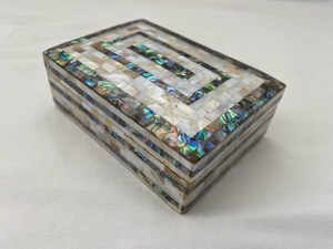 Boîte à bijoux élégante en nacre Coffret cadeau artisanal pour cosmétiques en gros - Product Image 3