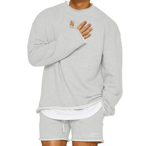 Conjunto de sudadera de cuello redondo de verano para hombre, nuevo diseño, ropa corta de dos piezas, estampado transpirable, patrón sólido personalizable - Product Image 1