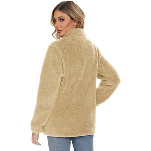 Recién llegado, venta al por mayor, abrigo de invierno, chaquetas cálidas de felpa de ocio, chaqueta de lana de Sherpa recortada con cuello levantado para mujer - Product Image 2
