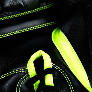 ถุงมือชกมวยหนังแท้คุณภาพสูงสุด สีดำ-เหลือง แบบปรับแต่งได้เต็มที่ พร้อมเชือกผูก จาก ABDULLAH MARTIAL ARTS - Product Image 5