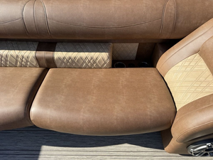 2026 P-r-e-m-i-r 330 E-s-c-a-l-a-n-t-e - Product Image 5