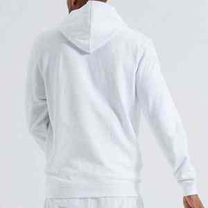 Survêtement premium avec impression graphique en relief, matière extensible douce et coupe contemporaine élégante - Product Image 2