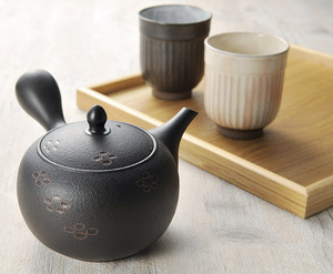 Théière en céramique à fleurs de cerisier, style japonais, poignée latérale, Kyusu avec couvercle, design Wabi Sabi pour le thé vert - Product Image 1