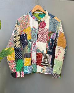 Chaqueta de seda reversible, chaqueta Sari de seda, chaqueta acolchada, Chaqueta corta de retazos, chaqueta de mujer, regalo de Navidad - Product Image 6