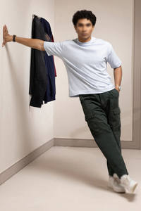 T-shirt à manches courtes en coton lourd pour homme, col rond, coupe ample, couleur unie, pour la fabrication de marques privées OEM - Product Image 4