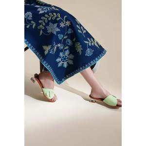Ensemble ZAIB 3 pièces : chemise brodée, dupatta en mousseline et pantalon brodé - BIC-4917 pour le printemps/été - Product Image 3