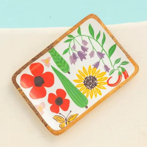 Patrón de jardín Aperitivo de madera Plato para servir aperitivos Decoración de cocina Regalo de inauguración de la casa Plato para servir de Chile con mariposa floral - Product Image 1