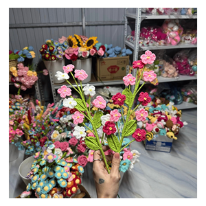 Fleur en crochet, fleur en fil artisanal pour la décoration de mariage, l'emballage cadeau et l'affichage de souvenirs, fabrication vietnamienne - Product Image 2