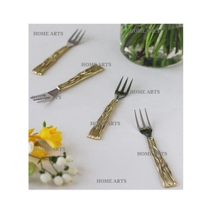 Ensemble de fourchettes en laiton de conception standard, qualité supérieure, taille moyenne, ensemble de couverts du fabricant Home Arts - Product Image 3