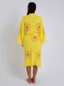 Vacances été vacances coupe ample fait à la main brodé travail à manches longues jaune peignoir col plage couvertures - Product Image 3