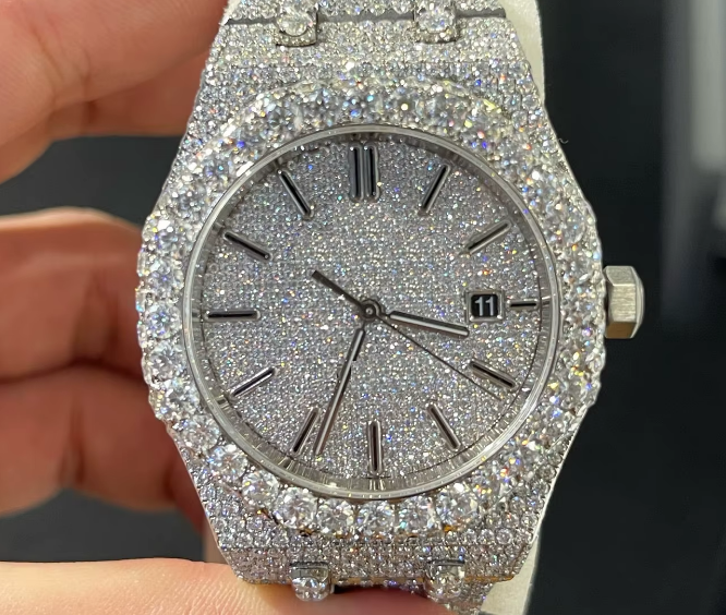 Know authentic diamond watch HOW TO SPOT (AND INVEST IN) A REAL DIAMOND WATCH main image 4