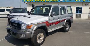 Toyota Land Cruiser Jeep Hardtop Diesel 2021 d'Occasion, Volant à Gauche, Neuf, 5 Portes, Garantie 100 % - Product Image 4