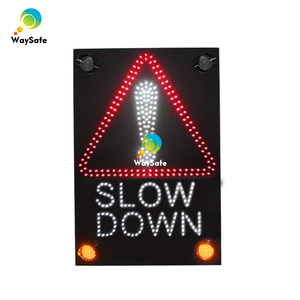 Segnale di Avvertimento Stradale Solare ad Alta Luminosità Lampeggiante in Alluminio per Rallentare alle Incroci - Product Image 2