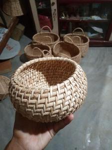 ตะกร้าเก็บของตกแต่งผักตบชวาหวายสานด้วยมือพร้อมขอบหอยเชลล์และตะกร้าจัดระเบียบในตัว - Product Image 5