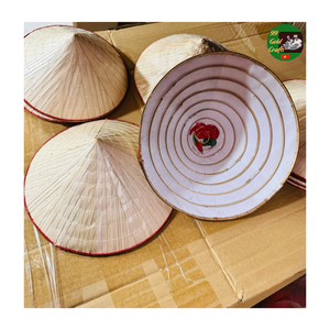 Sombrero Cónico Vietnamita de Hoja de Bambú Natural, Hecho a Mano, un Símbolo Atemporal de la Cultura Vietnamita - Product Image 5