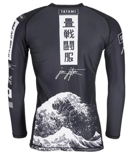 Rashguard à manches courtes noir respirant avec motifs blancs UPF50+ 100% polyester - Product Image 3