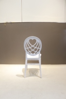 Chaises de mariage populaires en forme de cœur, empilables, en résine plastique, pour banquets commerciaux, événements et locations de fêtes