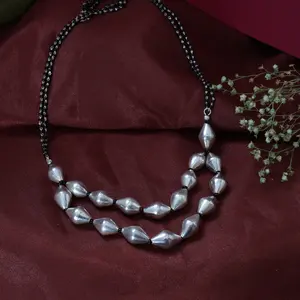 Collar llamativo de plata con cuentas en capas para mujer - Product Image 2