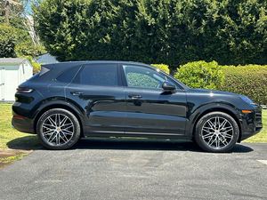 Porsche Cayenne AWD 2026 - Product Image 6