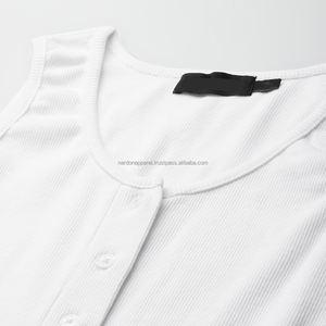 Nardon Apparel Haut court à coupe ajustée pour femme 100% coton Streetwear de sport graphique à manches courtes pour l'été - Product Image 5