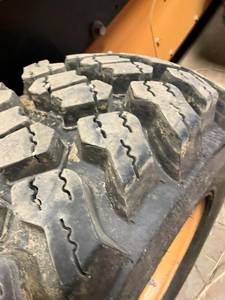 รถตักล้อยางรุ่น SV300 ปี 2016: เครื่องยกแนวตั้งกำลังสูงสำหรับงานหนัก - Product Image 6