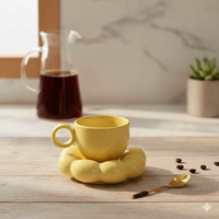 Ensemble de tasses et plateaux en céramique jaune moderne avec poignée, motif floral, compatible lave-vaisselle et micro-ondes, anti-fuite, pour la maison, le café, le restaurant, les fêtes