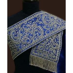 Robe Sabai vintage bleu royal, coupe trapèze, brodée à la main avec des paillettes, longue, en crêpe de polyester tissé, motif imprimé - Product Image 1