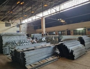 Suministro directo de fábrica Bandeja de cable industrial Tienda Acero galvanizado en caliente para instalaciones eléctricas Construcción 80 piezas - Product Image 3