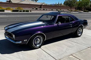 Chevrolet Camaro Coupé 1968 d'occasion en excellent état, boîte manuelle 4 vitesses, V8 de 396 pouces cubes, restauré, avec système de sonorisation intégré - Product Image 1