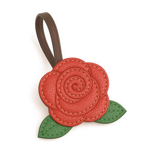 Charme de sac papillon en simili cuir PU à conception personnalisée en gros - Product Image 5